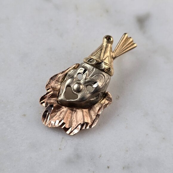 Womens Vintage Estate 14K Mixed Gold Michael Anthony Clown Pendant 2.0g E3343